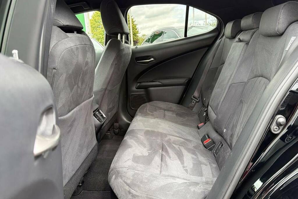 Lexus UX 2.0 Premium Sport Edition E-cvt Grey #15