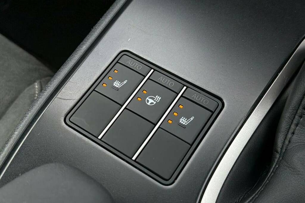 Lexus UX 2.0 Premium Sport Edition E-cvt Grey #29