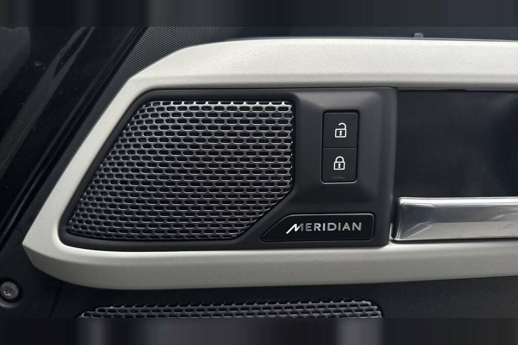 Land Rover Defender 90 3.0 D250 X-dynamic Hse 90 Grey #24