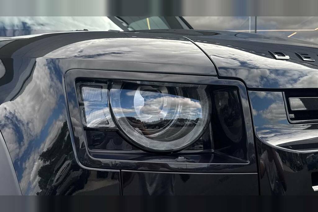Land Rover Defender 90 3.0 D250 X-dynamic Hse 90 Grey #17
