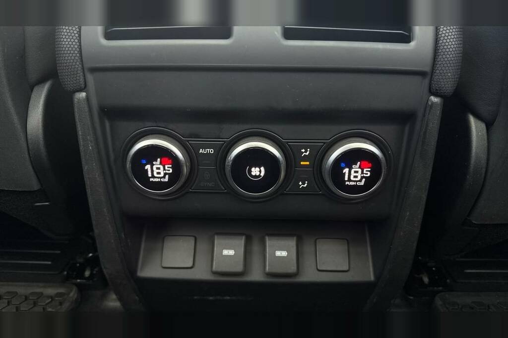 Land Rover Defender 90 3.0 D250 X-dynamic Hse 90 Grey #44