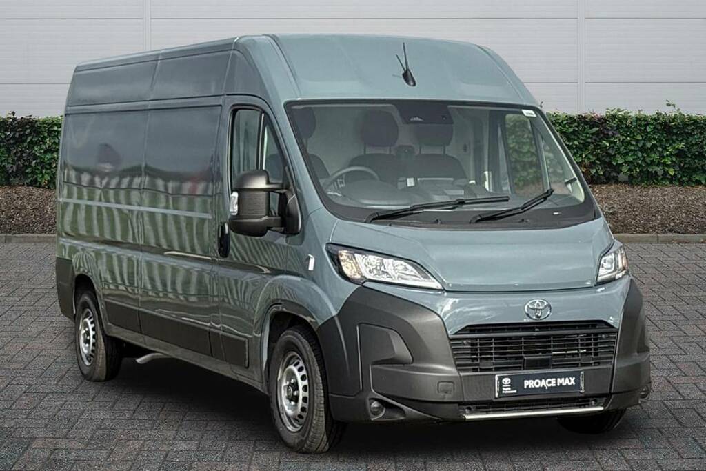 Toyota PROACE 2.2D 140 Icon H2 Van Grey