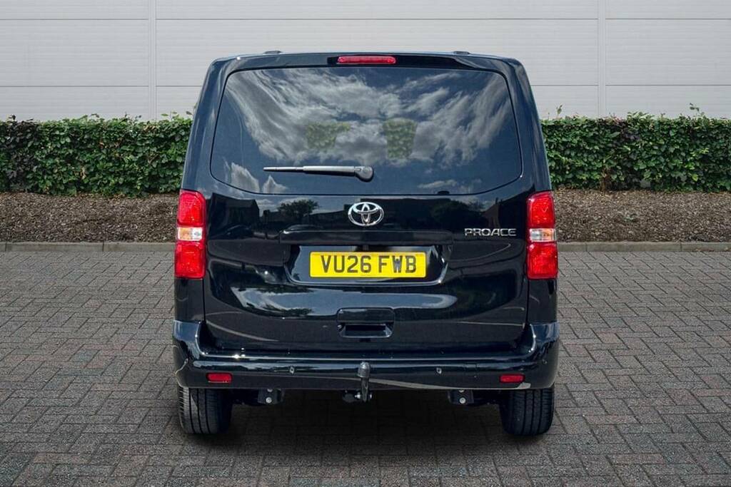 Toyota PROACE 2.2D 180 Sport Crew Van #4