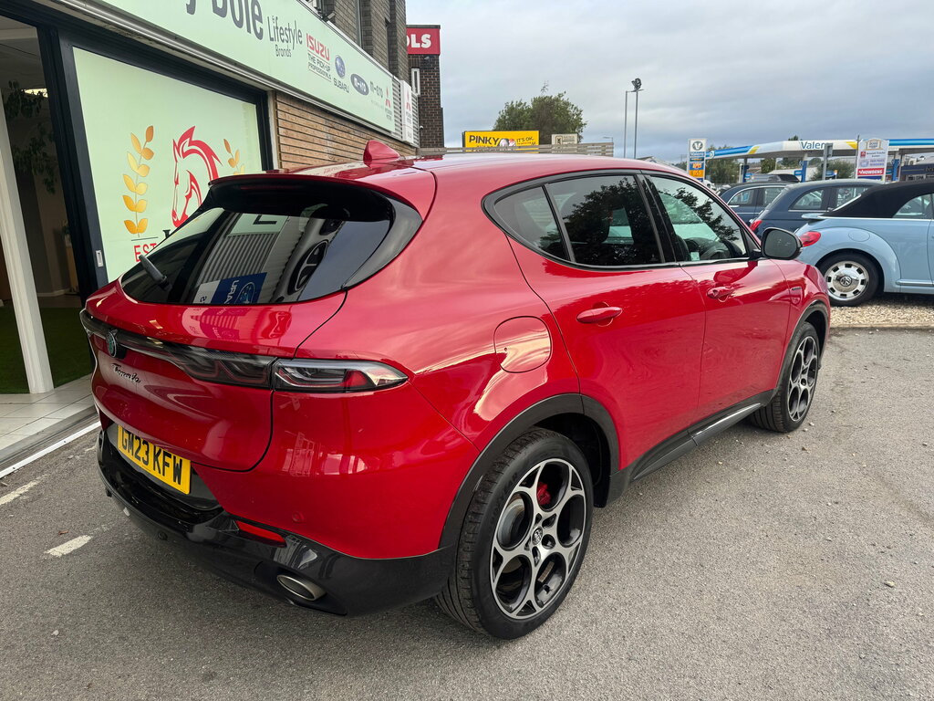 Alfa Romeo Tonale 1.3 Vgt 15.5Kwh Veloce Suv Plug-in Hybr Red #5