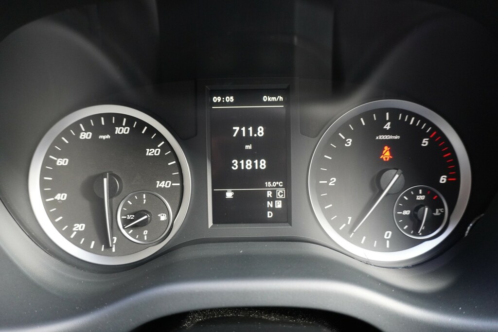 Mercedes-Benz Vito Camper Van Low Silver #21