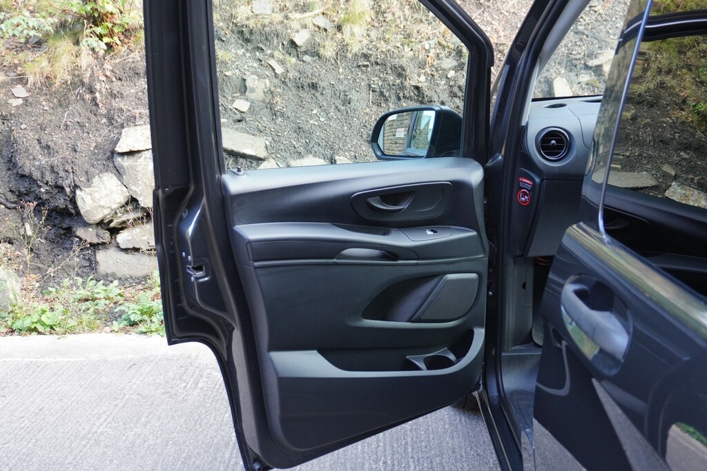 Mercedes-Benz Vito Camper Van Low Silver #11
