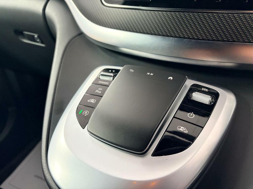 Mercedes-Benz V Class Mpv Silver #31