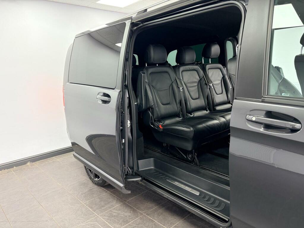 Mercedes-Benz V Class Mpv Silver #18