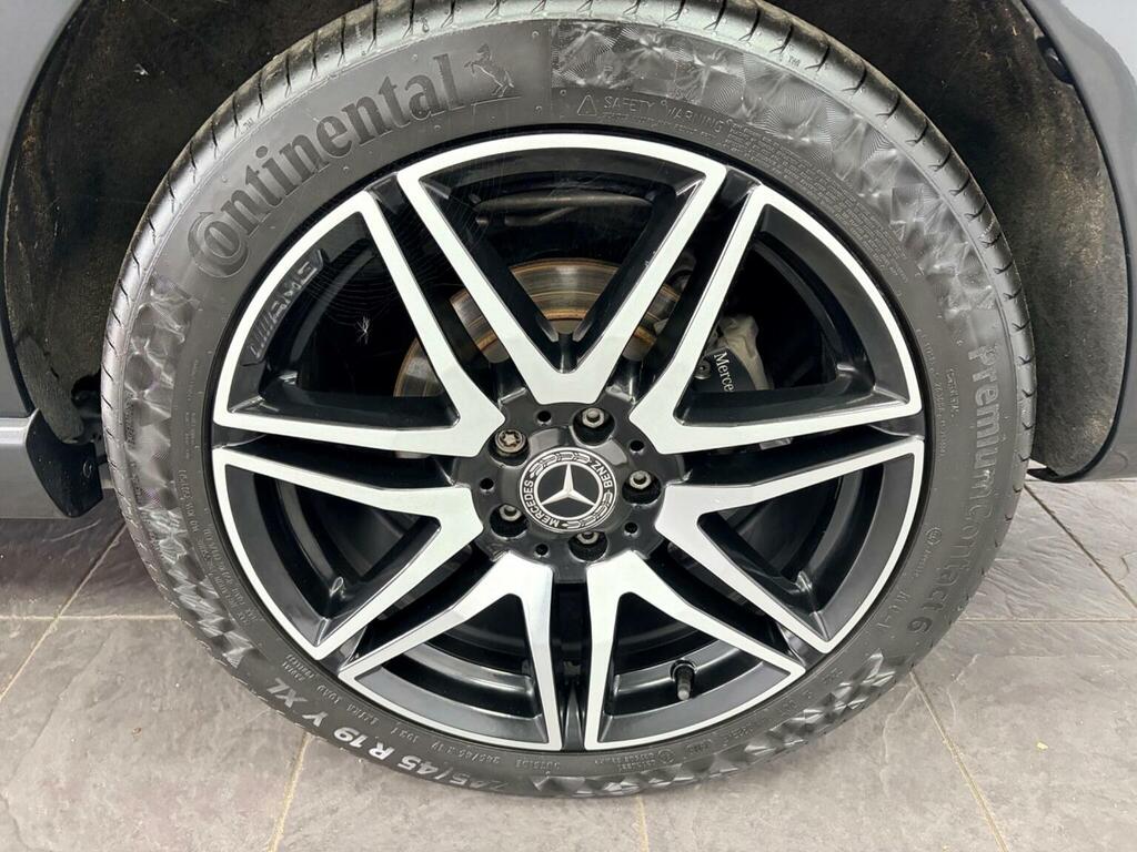 Mercedes-Benz V Class Mpv Silver #37