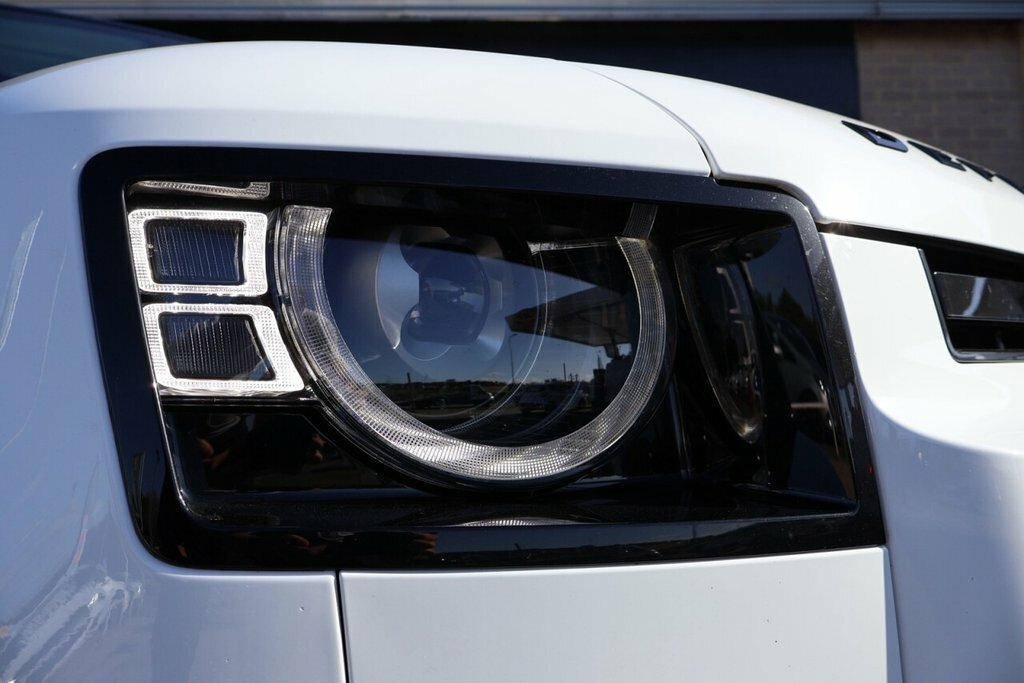 Land Rover Defender 90 3L X-dynamic Hse White #5