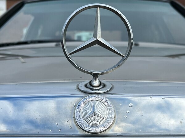 Mercedes-Benz 190 Saloon 2.0 1989 Gold #5