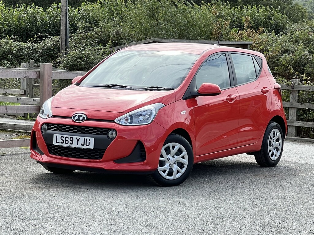 Hyundai I10 Hatchback 1.2 I10 Se 1.2 At My20 2019 Red