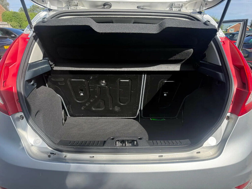 Ford Fiesta Edge 1.25 3-Door Hatchback Silver #9