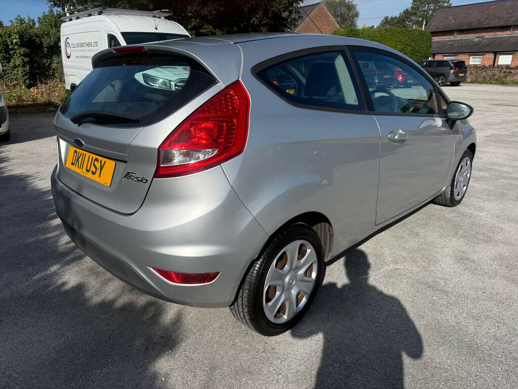 Ford Fiesta Edge 1.25 3-Door Hatchback Silver #4