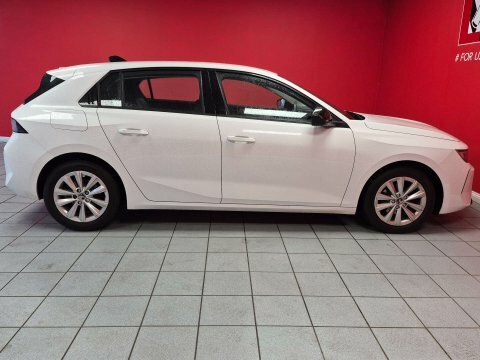 Vauxhall Astra 1.2 Astra Design White #2