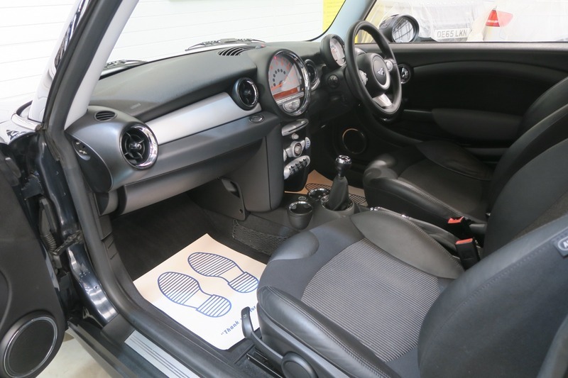 Mini Hatch Back Euro 4 120 Ps Silver #24