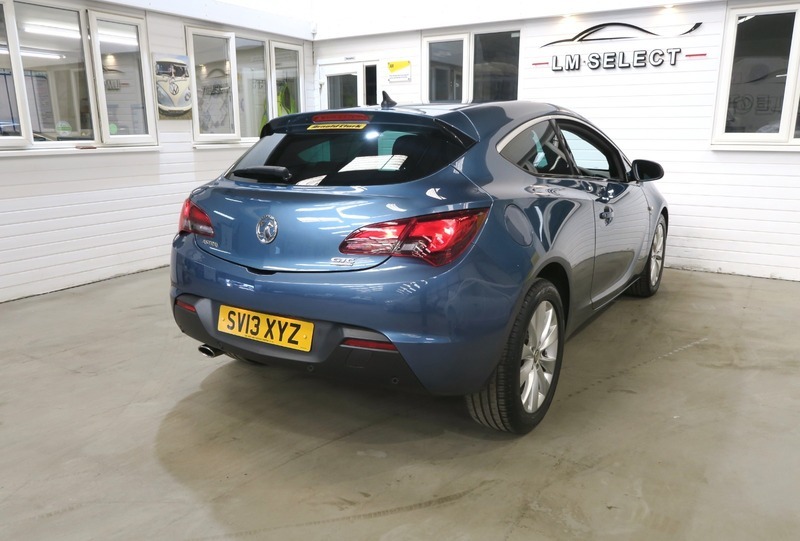 Vauxhall Astra GTC Astra Vxr White #14