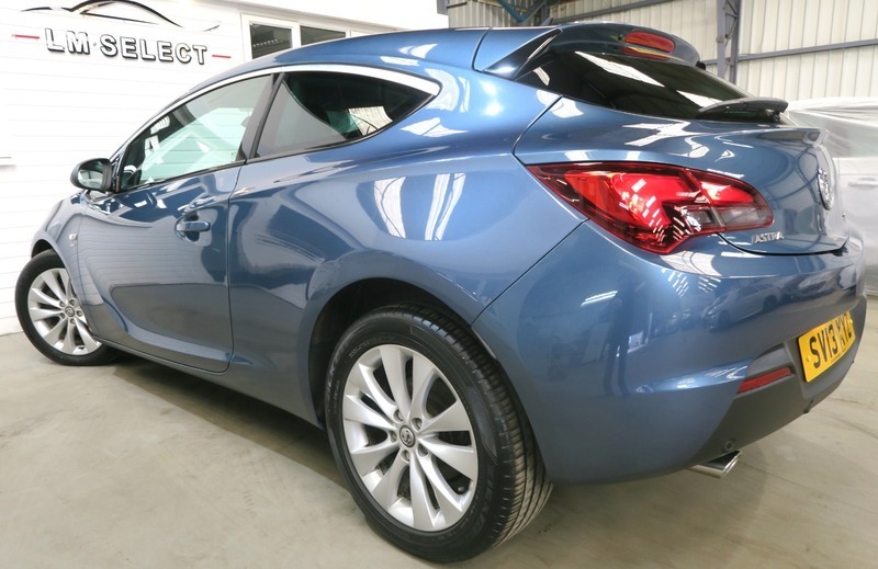Vauxhall Astra GTC Astra Vxr White #32