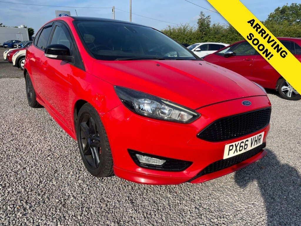 Ford Focus 2L Zetec S Red