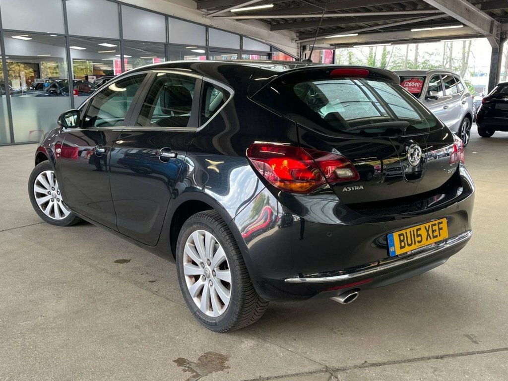 Vauxhall Astra Hatchback Silver #6
