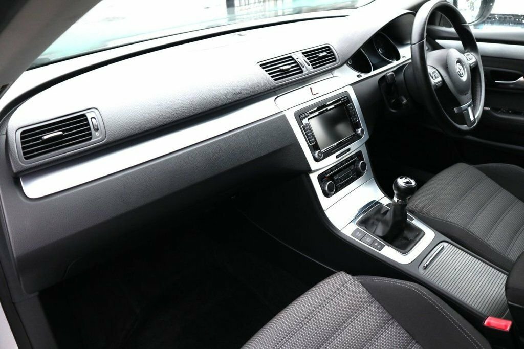 Volkswagen CC Saloon Silver #10