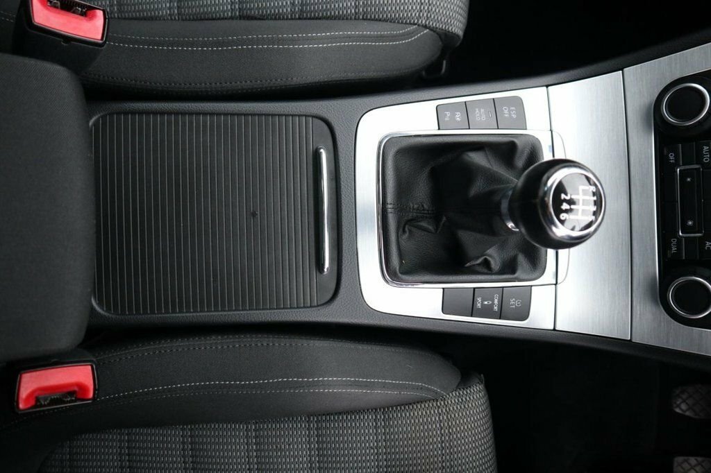 Volkswagen CC Saloon Silver #12