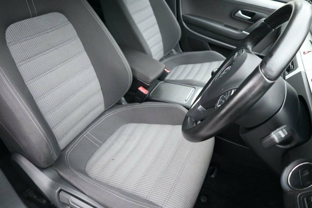 Volkswagen CC Saloon Silver #32