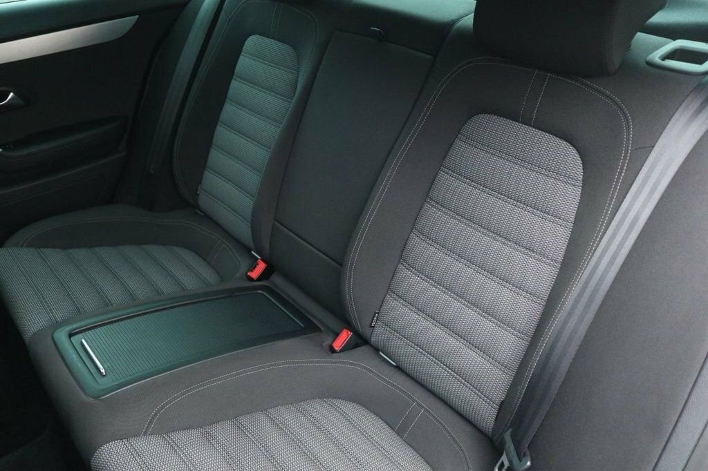 Volkswagen CC Saloon Silver #36
