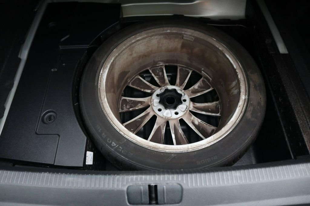 Volkswagen CC Saloon Silver #23