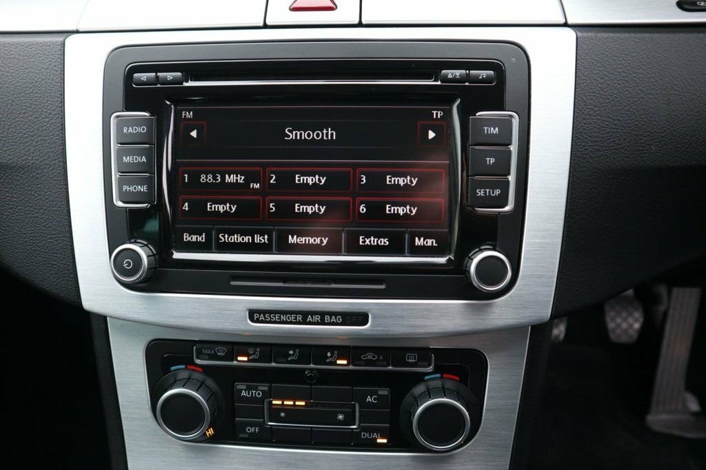 Volkswagen CC Saloon Silver #13