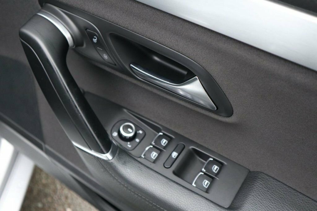Volkswagen CC Saloon Silver #15