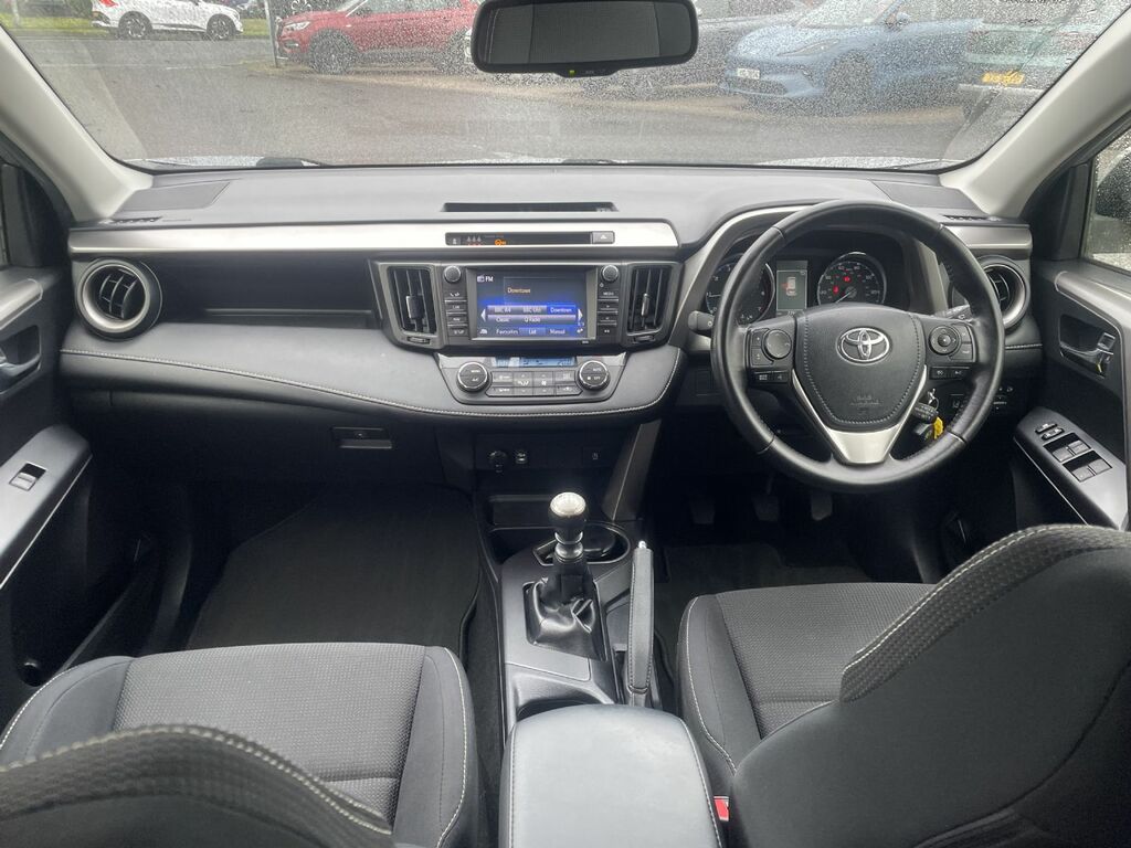 Toyota Rav 4 Excel White #15