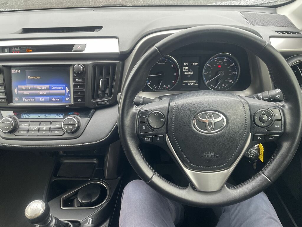Toyota Rav 4 Excel White #20