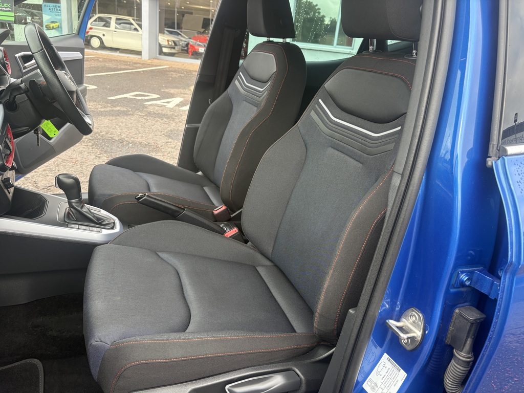Seat Arona Fr Edition Red #16