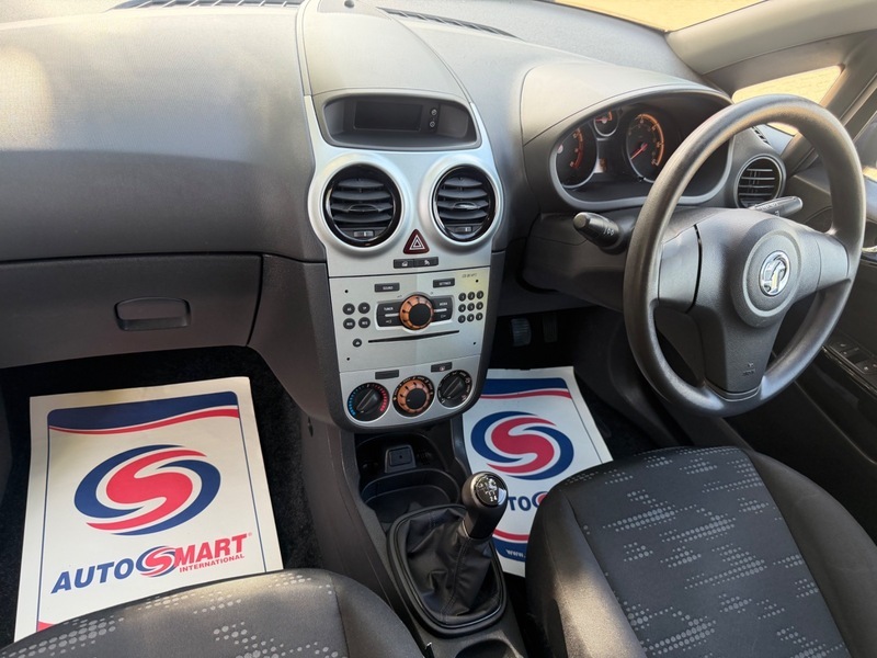 Vauxhall Corsa Corsa Se Black #35