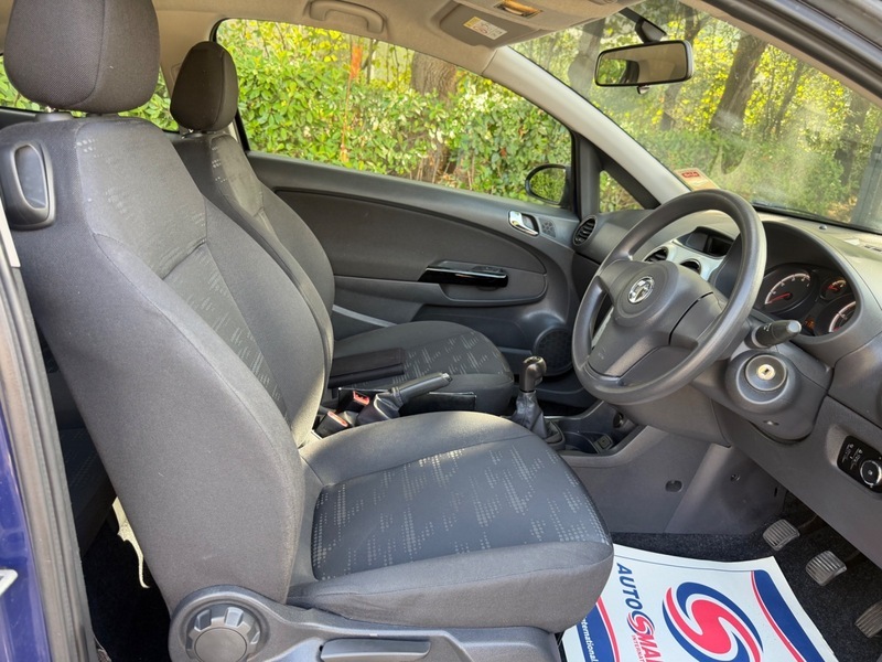 Vauxhall Corsa Corsa Se Black #25