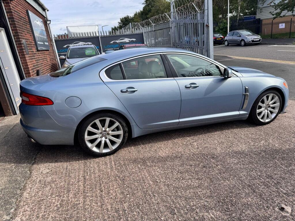 Jaguar XF V6 Luxury Blue #10