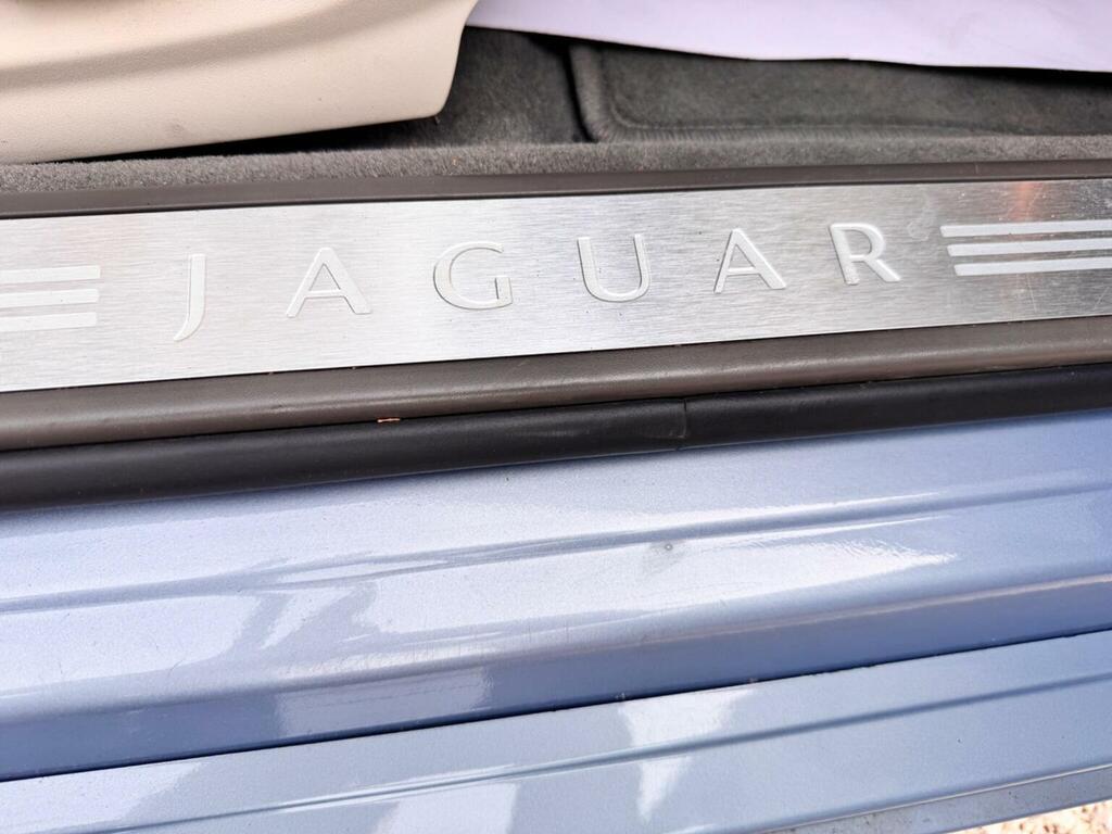 Jaguar XF V6 Luxury Blue #48