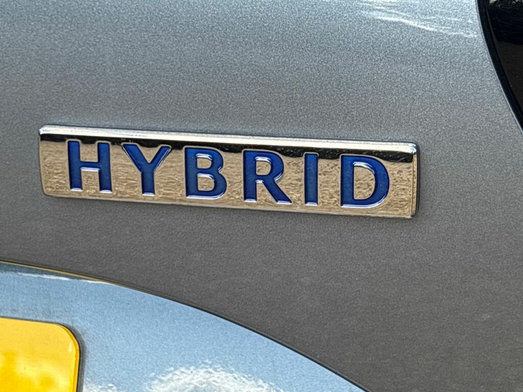 Mazda 2 1.5I Hybrid Centre Line Cvt Blue #47
