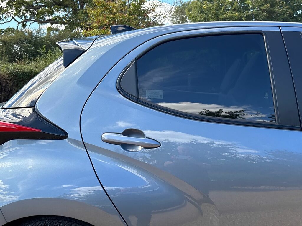 Mazda 2 1.5I Hybrid Centre Line Cvt Blue #40