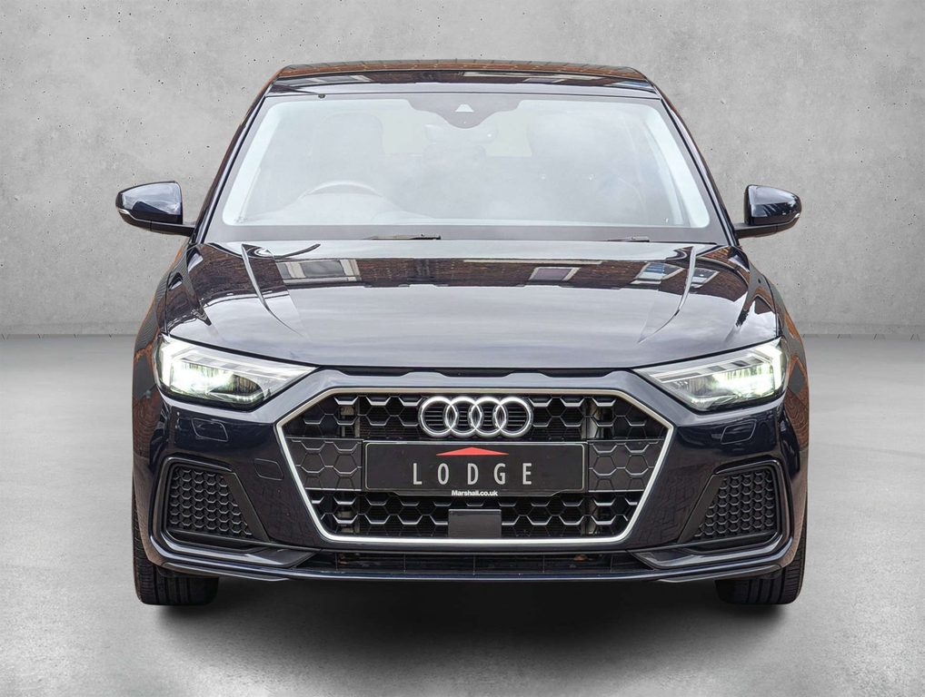 Audi A1 Sportback 35 Tfsi Sport  #2