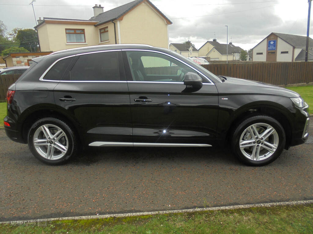 Audi Q5 40 Tdi Quattro S Line S Tronic Black #2