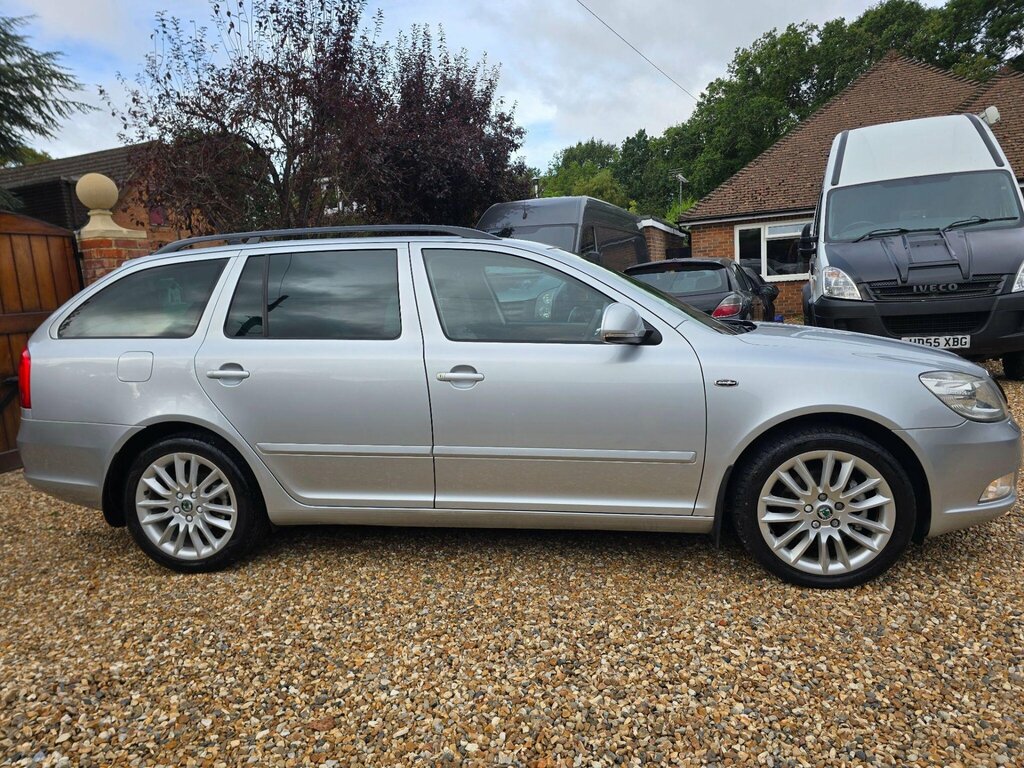 Skoda Octavia 1.8 Tsi Laurin Klement Dsg Euro 5 Silver #3