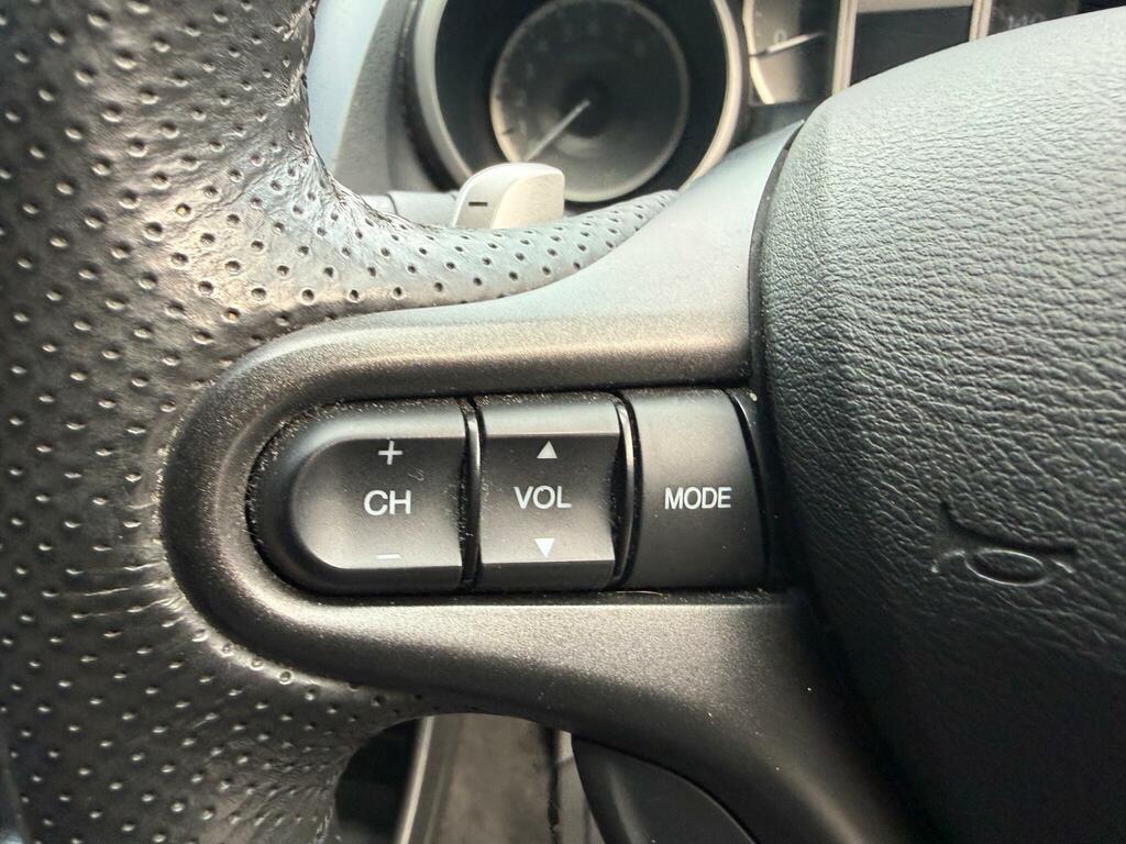 Honda Jazz 1.4 I-vtec Es Plus T Cvt White #15