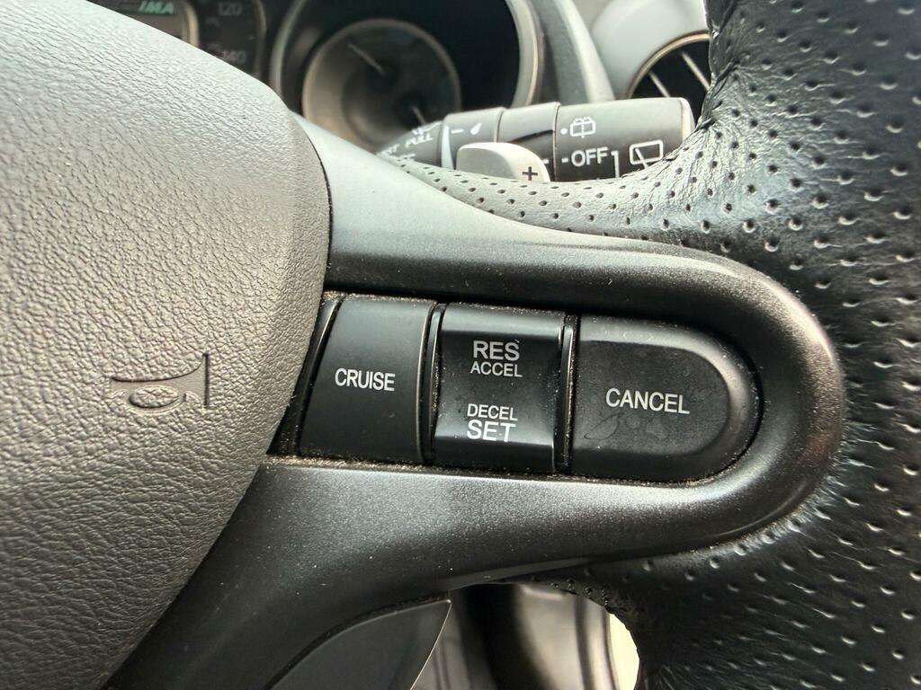 Honda Jazz 1.4 I-vtec Es Plus T Cvt White #14