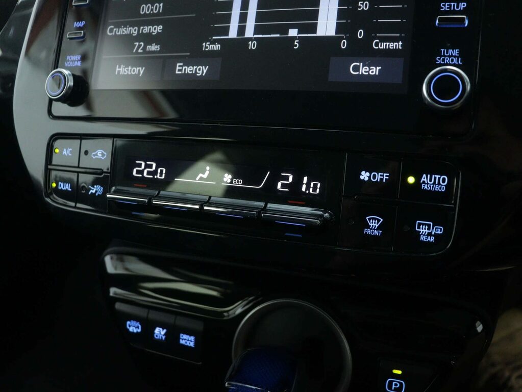 Toyota Prius+ Hatchback Black #26