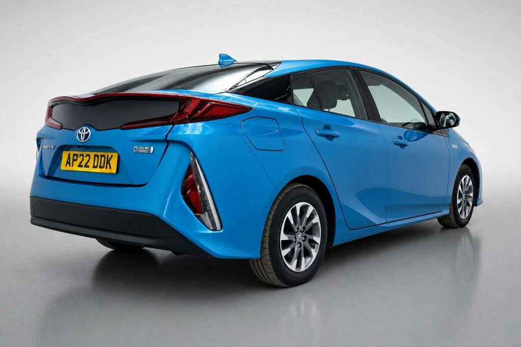 Toyota Prius+ Hatchback Black #7