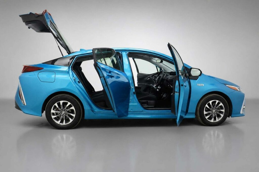 Toyota Prius+ Hatchback Black #54