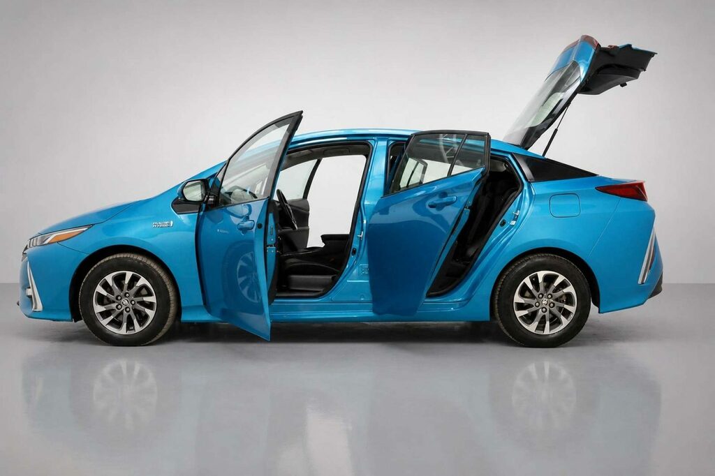 Toyota Prius+ Hatchback Black #50