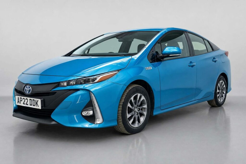 Toyota Prius+ Hatchback Black #3